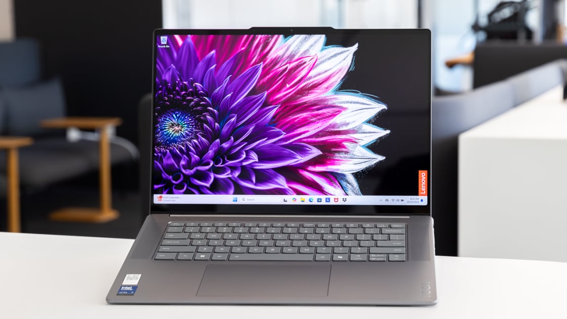 Lenovo Yoga Slim 7i Aura Edition Review