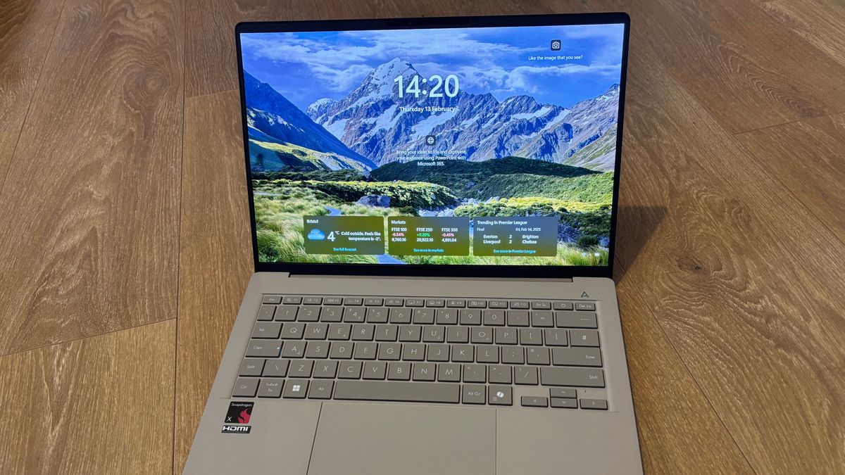 I tested the Asus Zenbook A14 for two weeks and it’s so light that I forgot it was in my bag