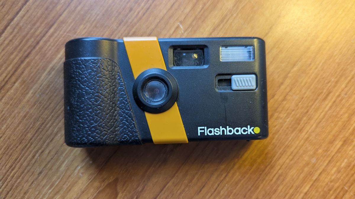 Flashback ONE35 review: novel idea, shoddy app
