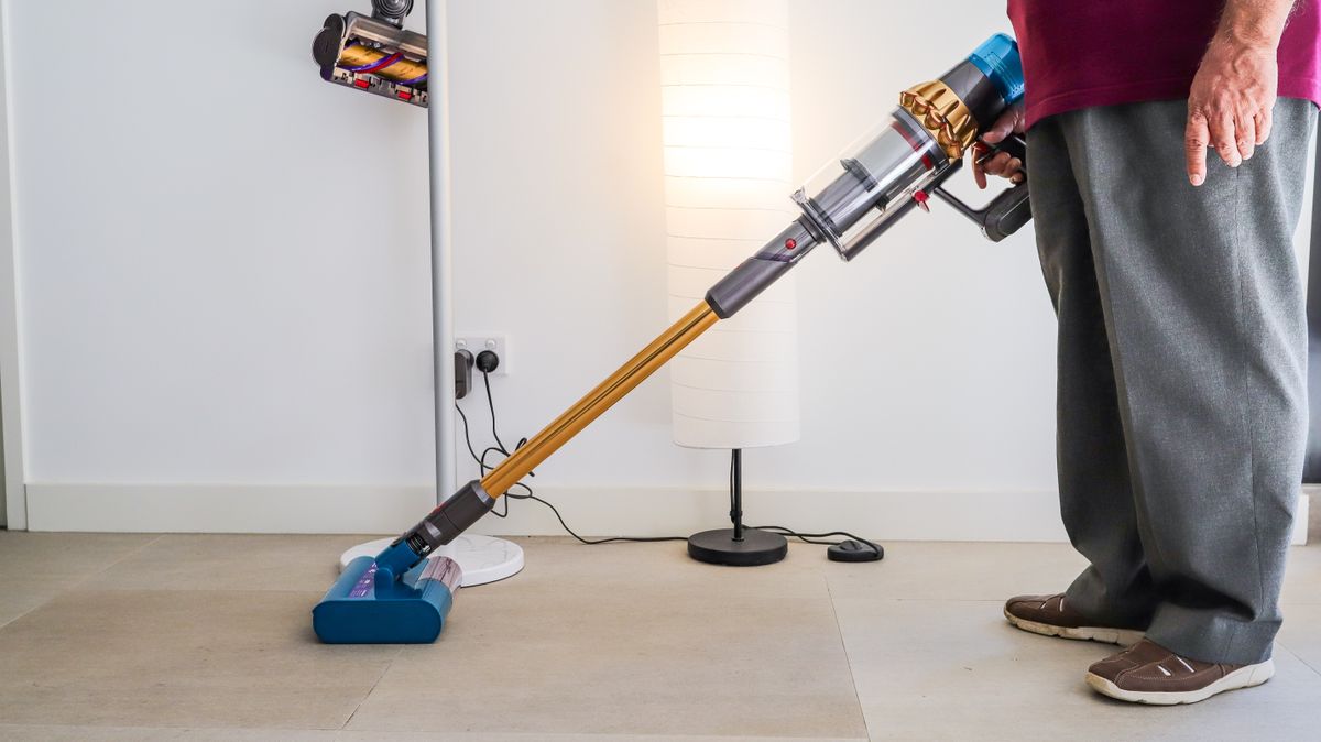 Dyson V15s Detect Submarine review: does Dyson’s only vacuum-mop sink or swim?