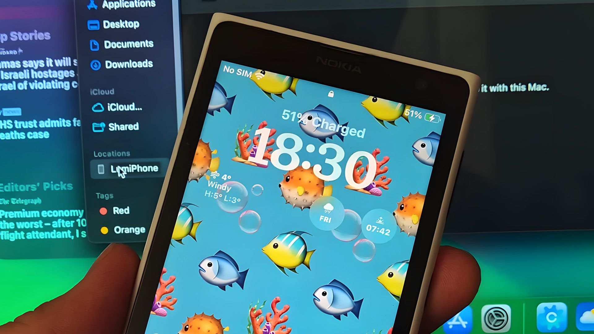 This iPhone SE Is Stuck Inside a Nokia Lumia 1020