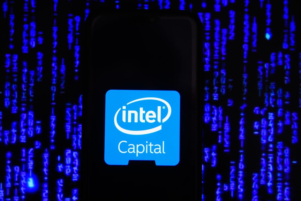 Intel reverses course, opts not to spin out Intel Capital
