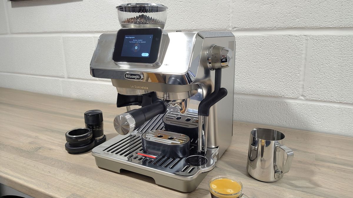 De’Longhi La Specialista Touch: one of the best compact semi-automatic espresso machines you can buy