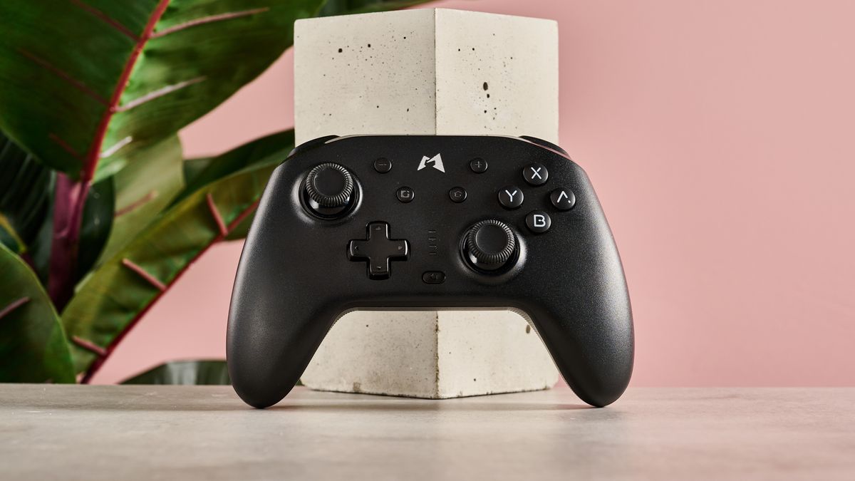 Mobapad N1 HD Nintendo Switch Pro Controller review: a competent gamepad for multiple platforms, but it’s clear where it belongs