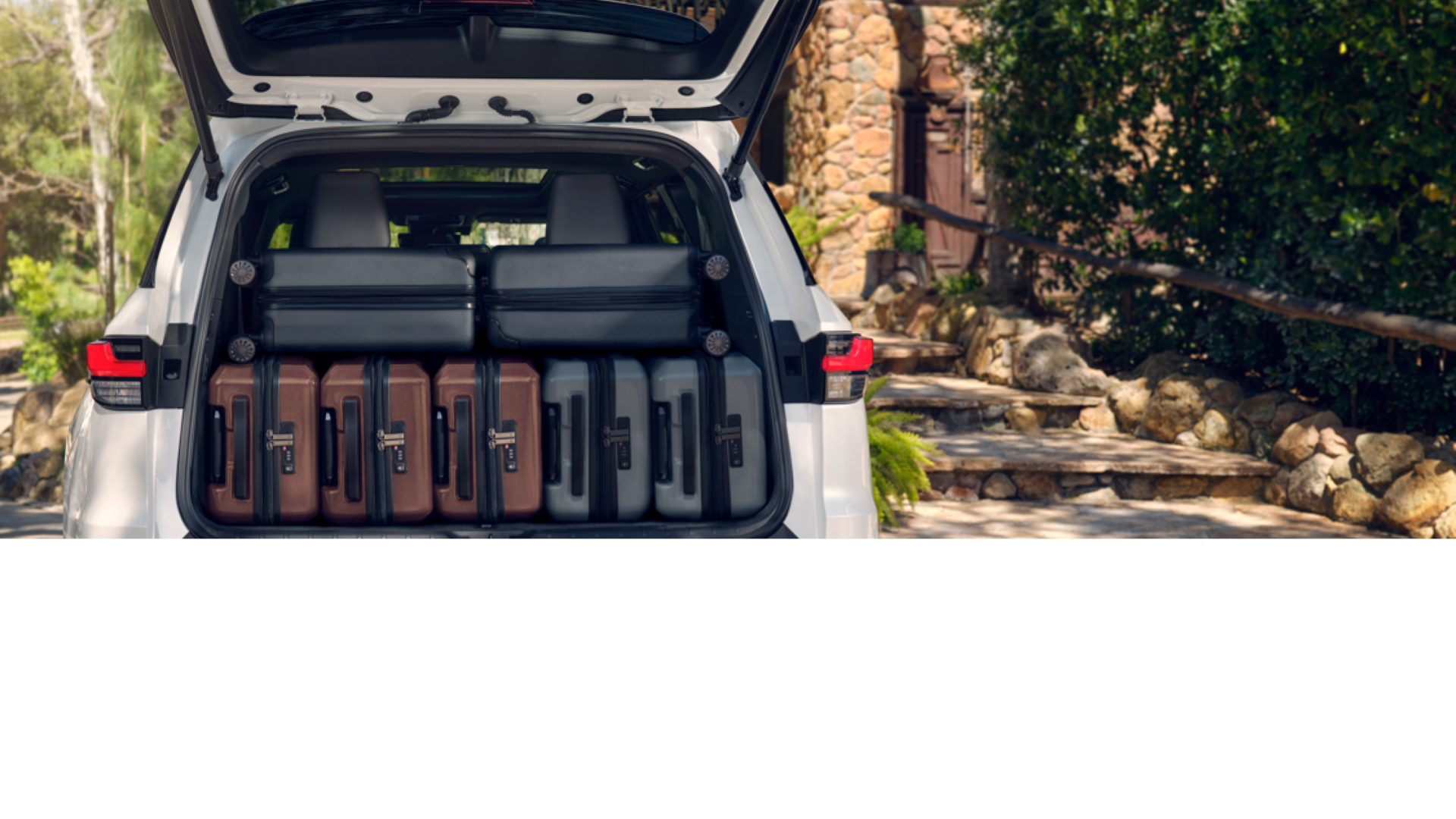 2025 Luxury Crossover With the Most Cargo Space Revealed
