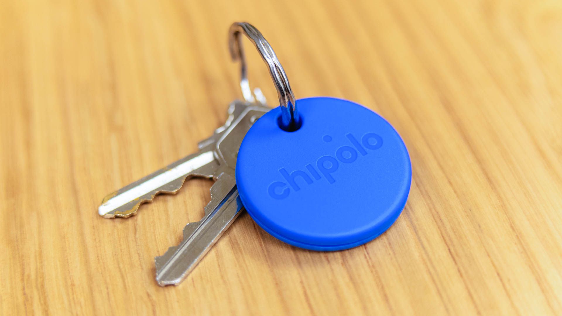 You Don’t Have to Choose Between iPhone and Android With the New Chipolo Pop Tracker