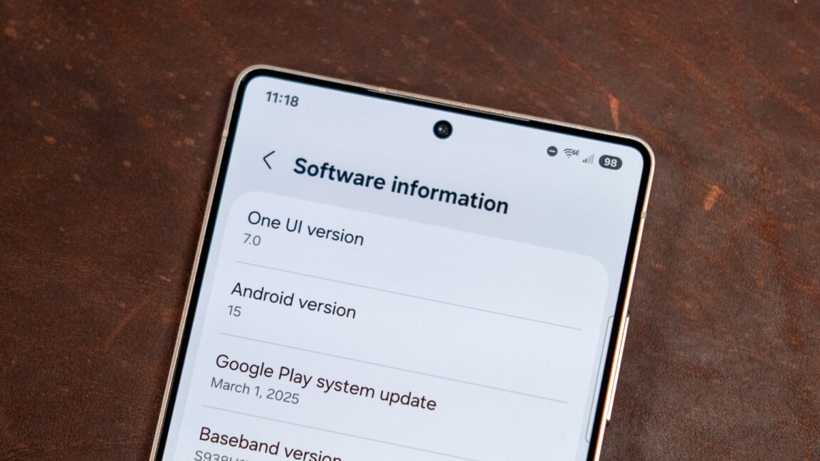 Samsung’s Android 15 update has been halted
