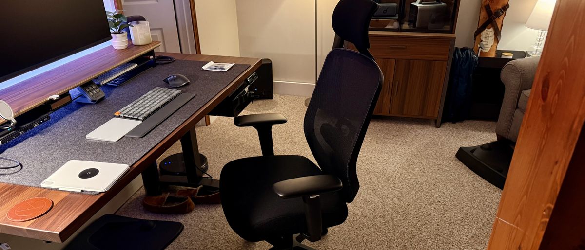 Hon Altern Task Chair review