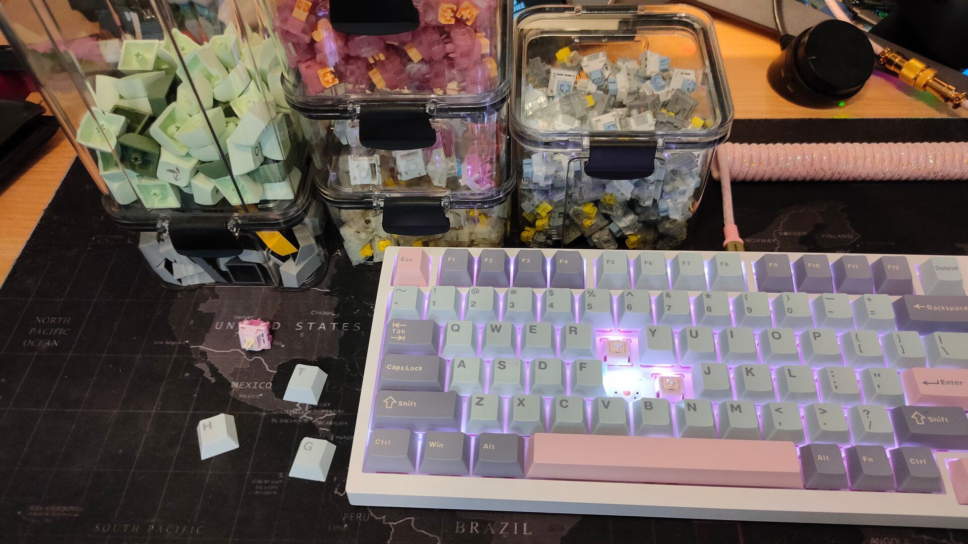 Forget Collecting Keyboards, I’m Obsessed With Switches and Keycaps