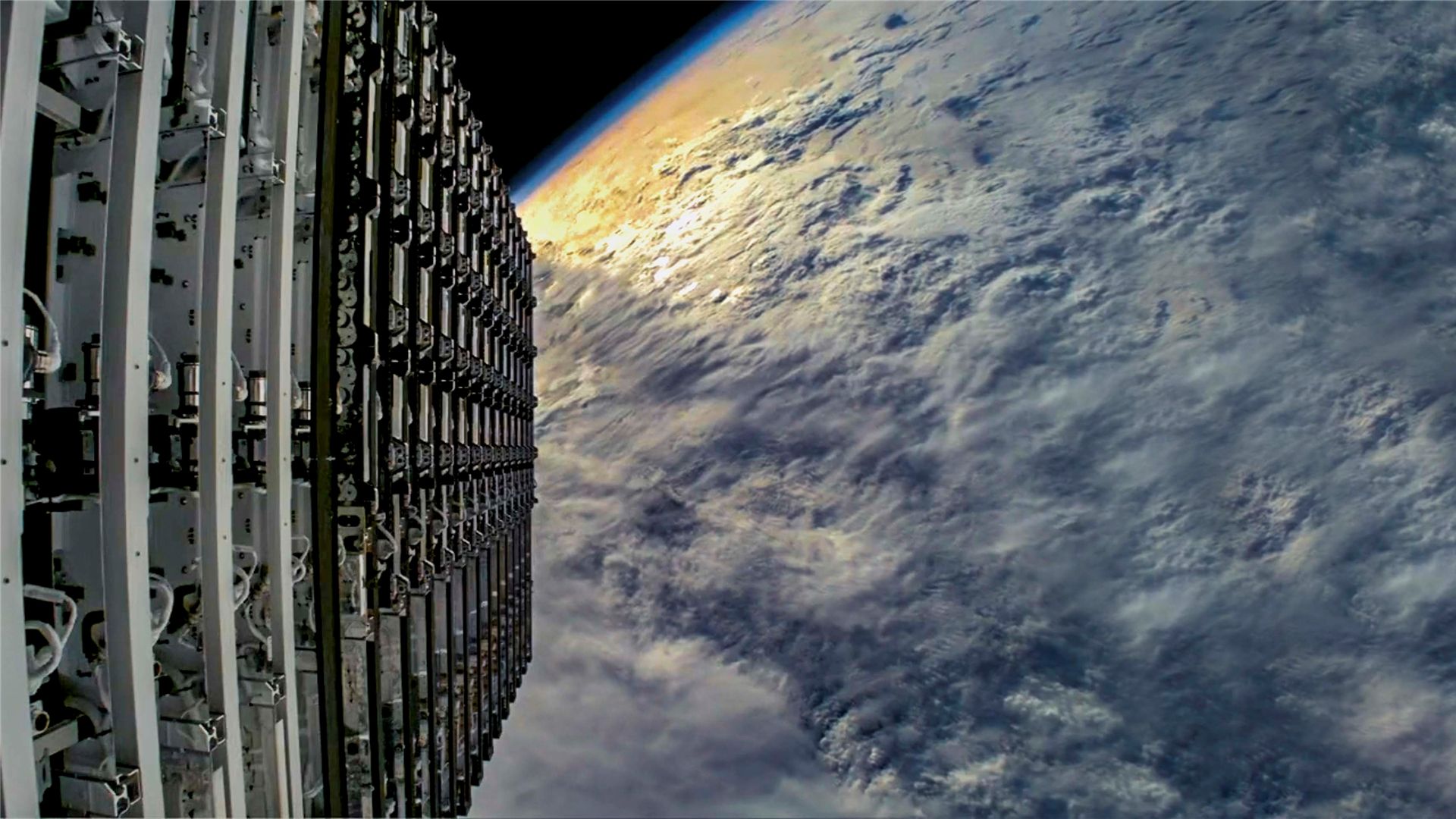 What Is Starlink and How Do the Satellites Work?