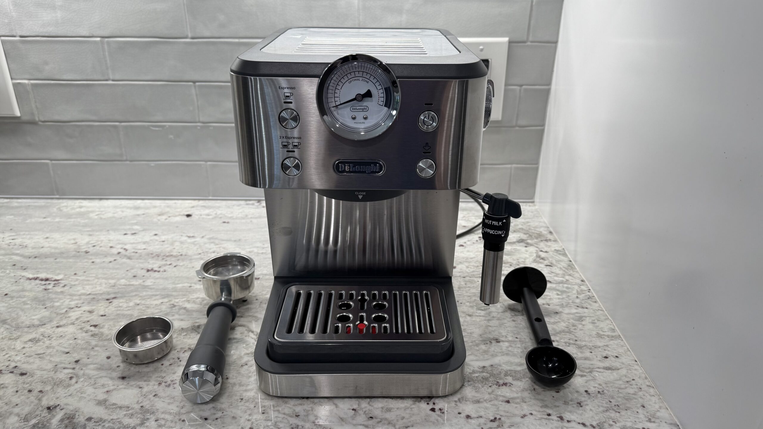 De’Longhi Linea Classic Espresso Machine review: a budget-friendly, entry-level espresso machine that makes you the barista