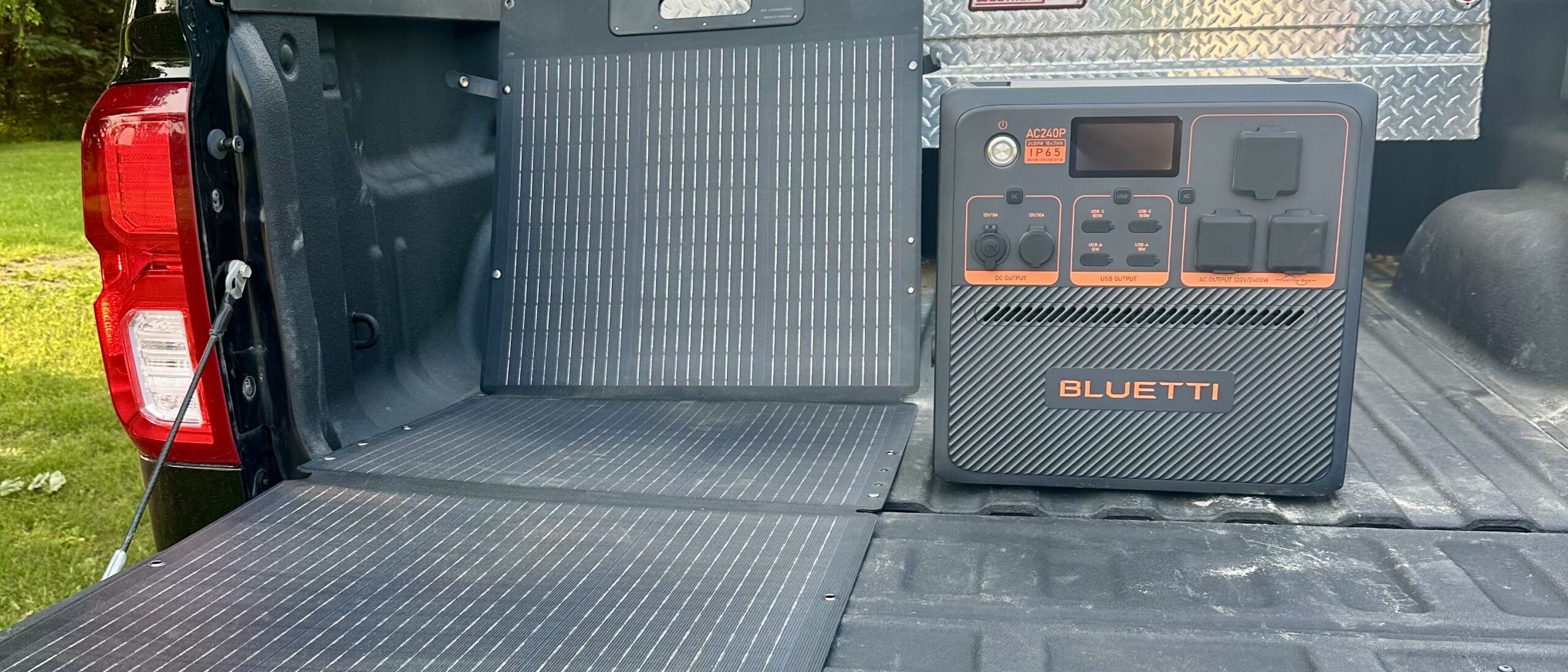 Bluetti AC240P portable power station